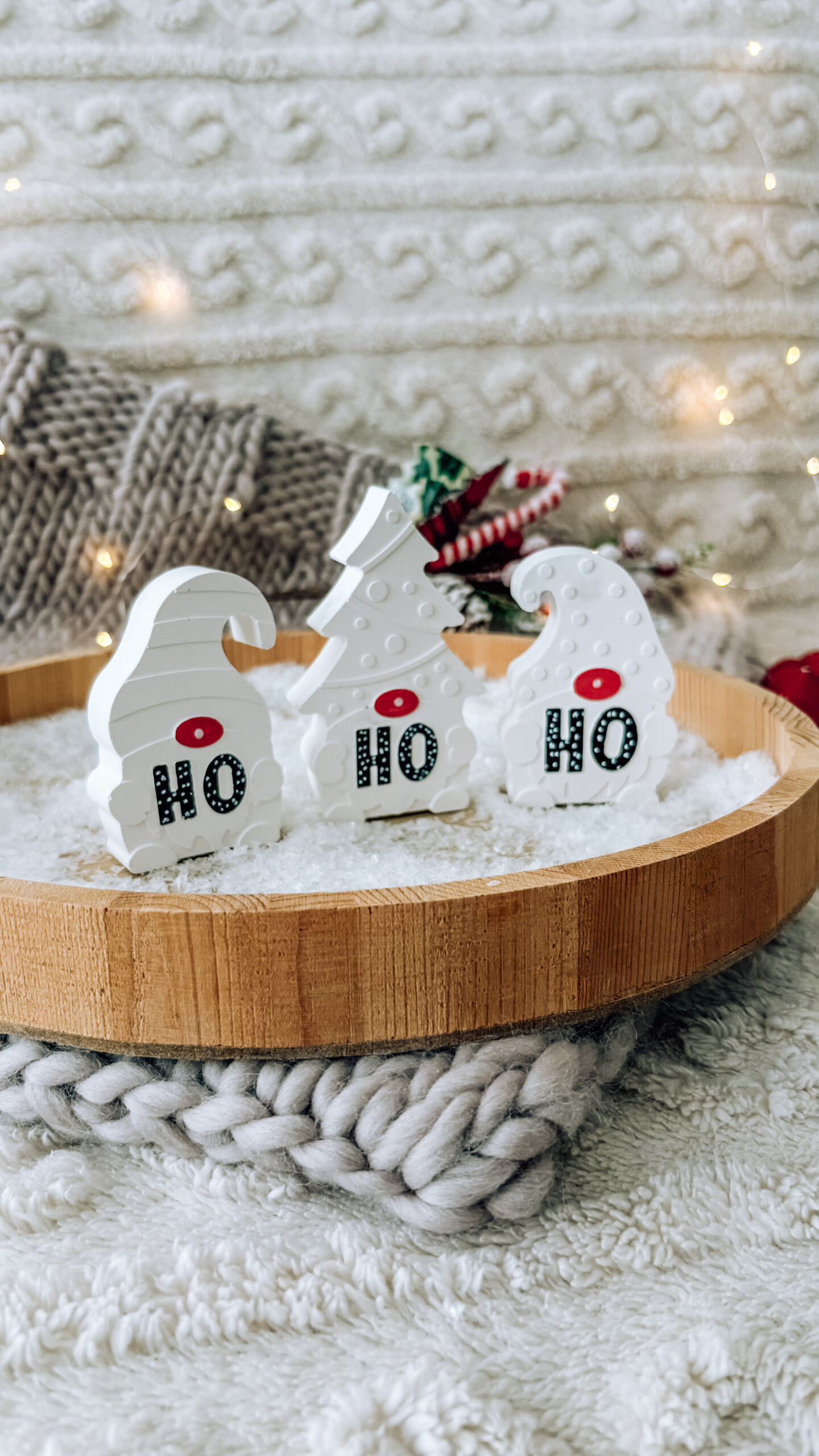 adventi mini falu gyertyatartÓval És arany gÖmbÖkkel